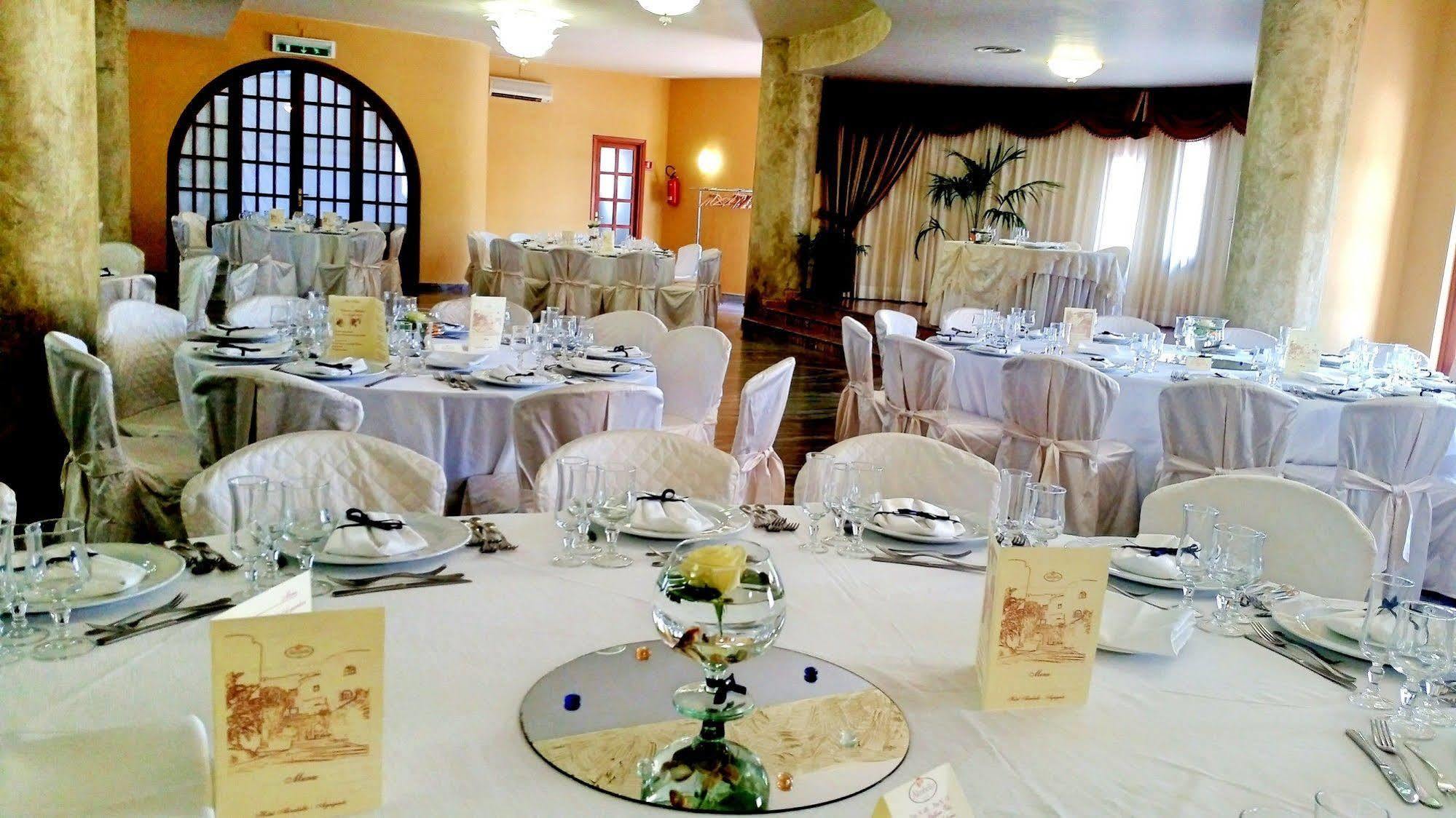 Hotel Akrabello Агридженто Экстерьер фото